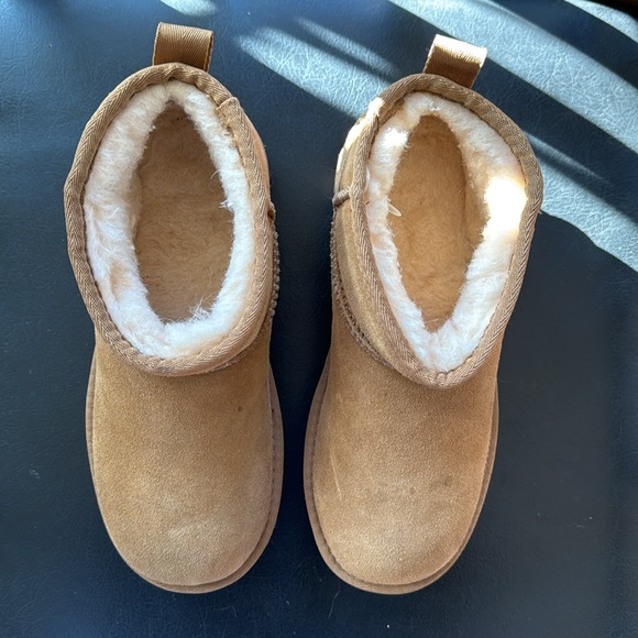 NWOT Bearpaw retro shorty mini platform boots - Picture 3 of 7